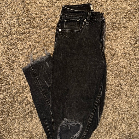 Abercrombie & Fitch high rise mom jeans - Picture 2 of 5